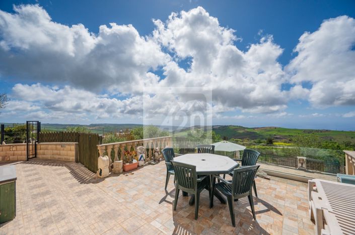 Image No.9-4 Bed Villa for sale