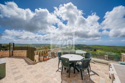 Detached Villa For Sale  in  Ineia