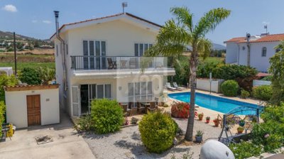 Detached Villa For Sale  in  Argaka