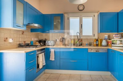 Bungalow For Sale  in  Lasa