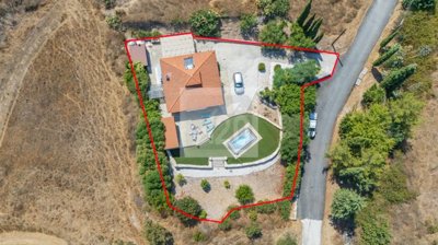 Bungalow For Sale  in  Lasa