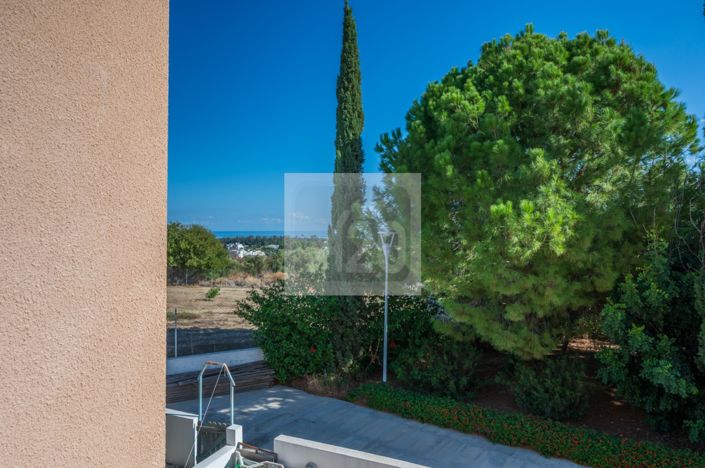 Image No.18-3 Bed Townhouse for sale