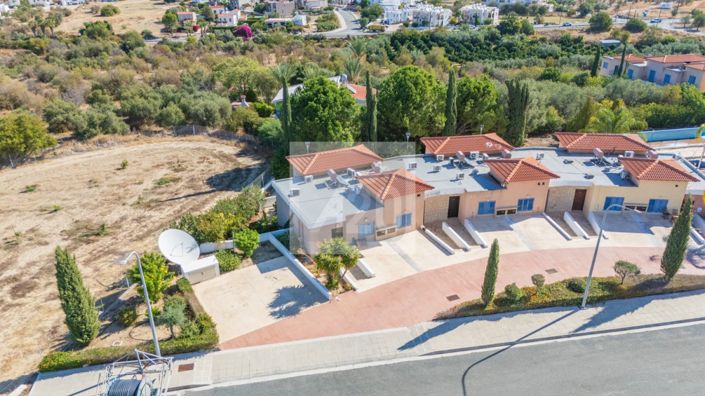 Image No.4-3 Bed Townhouse for sale