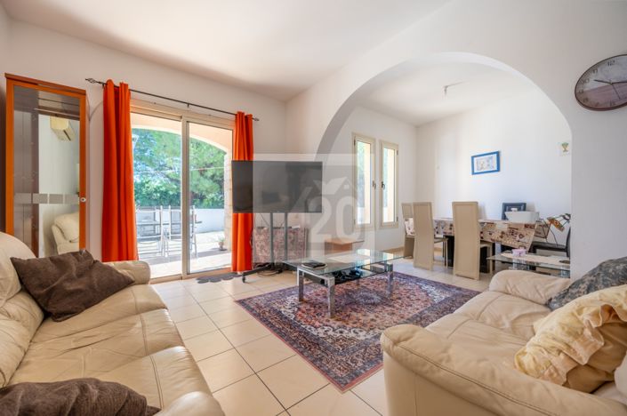 Image No.6-3 Bed Townhouse for sale