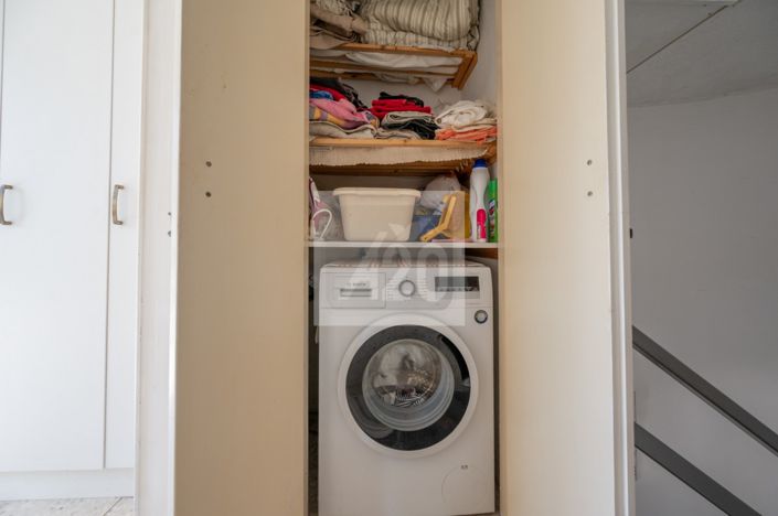 Image No.17-1 Bed Townhouse for sale