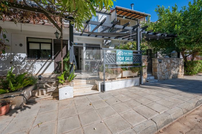 Image No.25-1 Bed Townhouse for sale