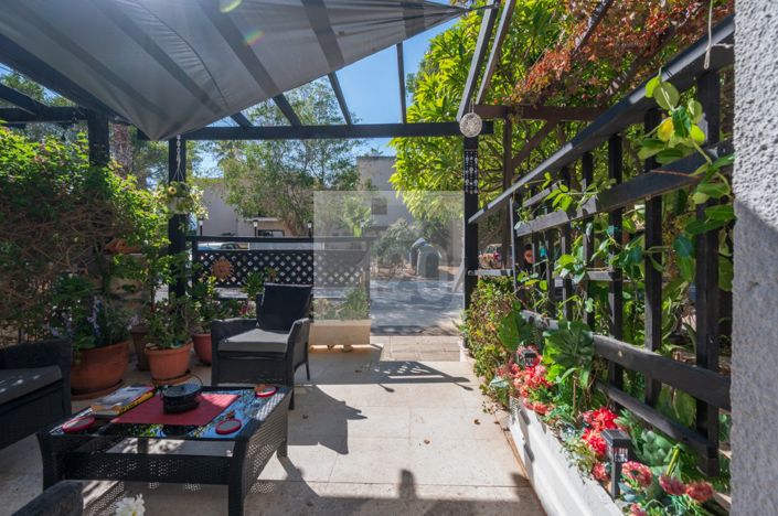 Image No.26-1 Bed Townhouse for sale