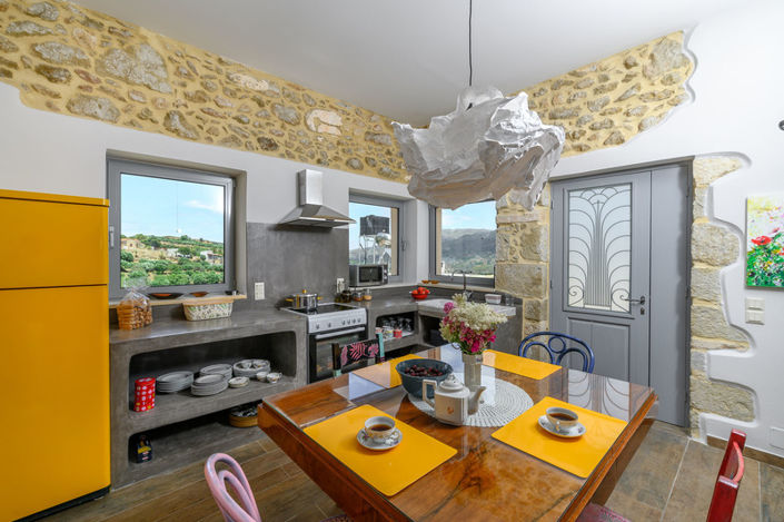 Image No.6-2 Bed House for sale