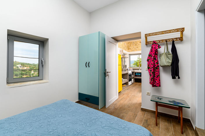 Image No.9-2 Bed House for sale