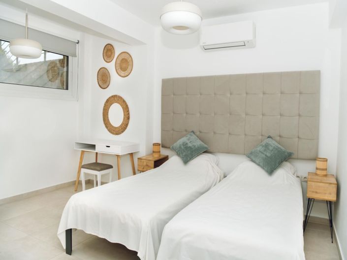 Image No.20-3 Bed Villa for sale