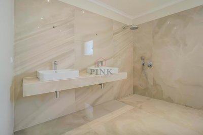 1862-248439-20eb4152a9fbcfd5b78c9c0612bb54ff9