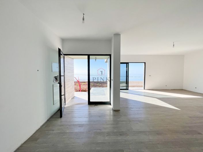 Image No.17-3 Bed Villa for sale