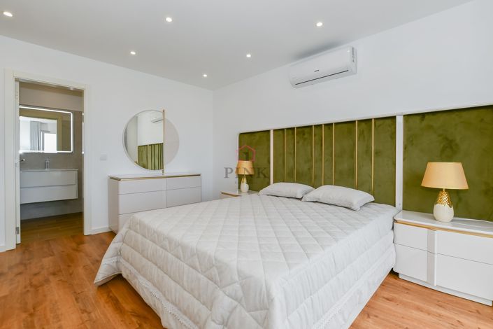 Image No.13-3 Bed Villa for sale