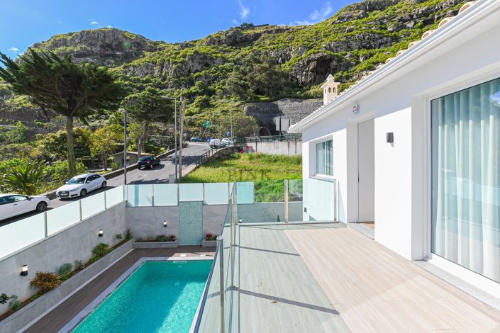 Image No.40-4 Bed Villa for sale