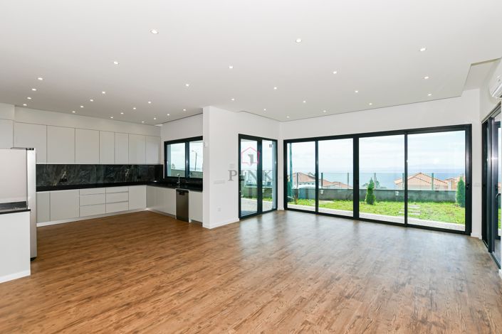 Image No.4-3 Bed Villa for sale