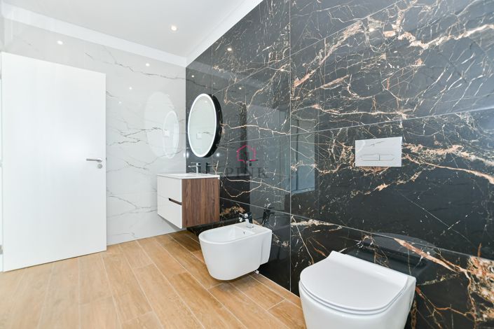 Image No.24-3 Bed Villa for sale