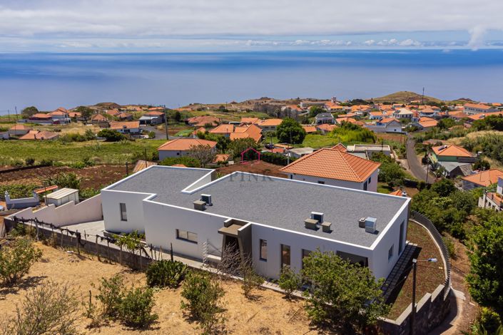 Image No.14-3 Bed Villa for sale