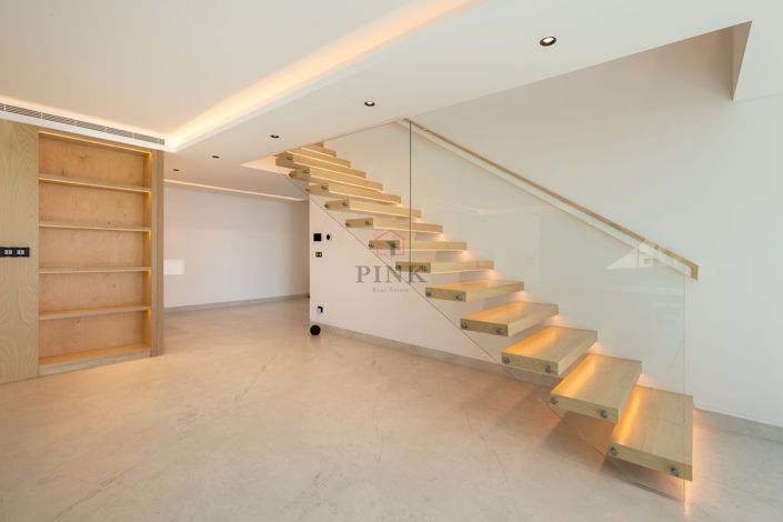 Image No.43-4 Bed Villa for sale