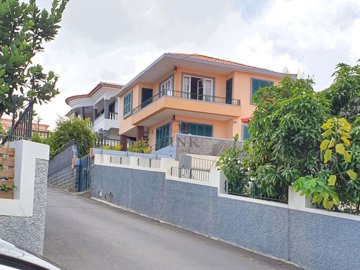 1862-622907-20eb4152a9fbcfd5b78c9c0612bb54ff9