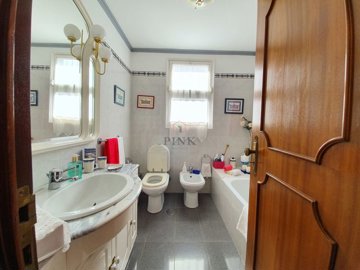 1862-622907-20eb4152a9fbcfd5b78c9c0612bb54ff9