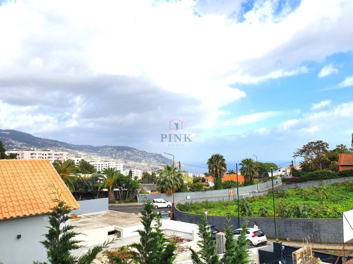 Image No.13-3 Bed Townhouse for sale