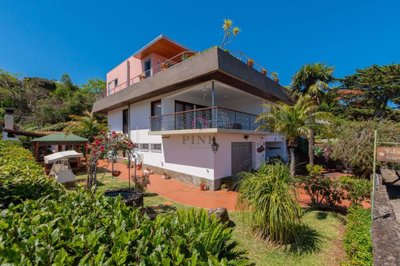 1862-627552-20eb4152a9fbcfd5b78c9c0612bb54ff9