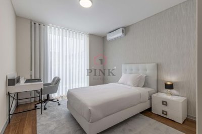 1862-642731-20eb4152a9fbcfd5b78c9c0612bb54ff9