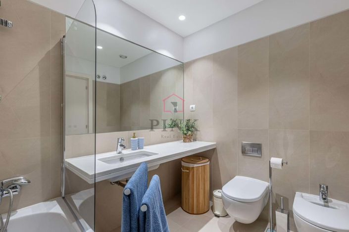 Image No.18-3 Bed Apartment for sale