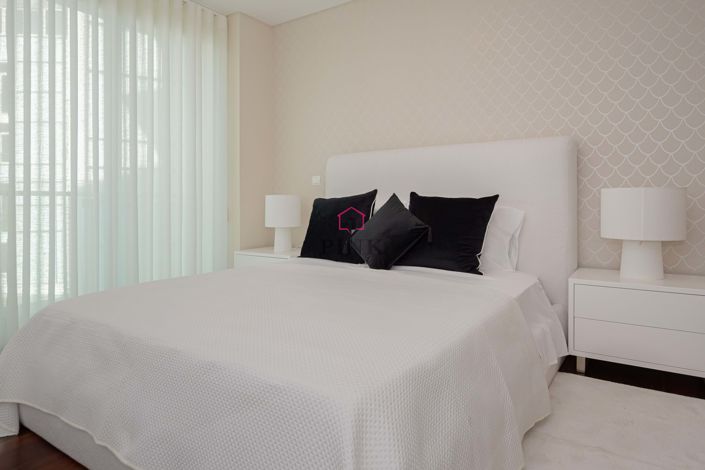 Image No.26-4 Bed Apartment for sale