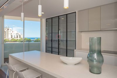 1862-640224-20eb4152a9fbcfd5b78c9c0612bb54ff9