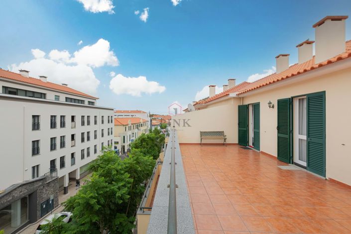 Image No.20-2 Bed Apartment for sale