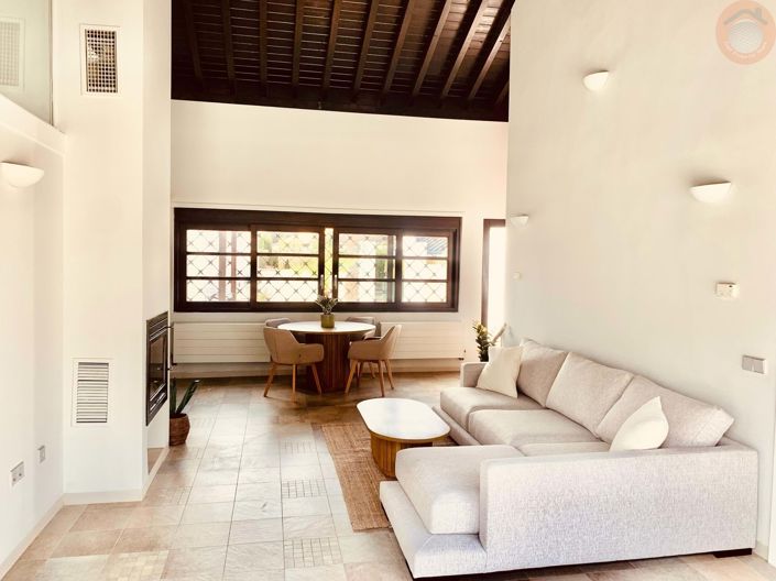 Image No.5-2 Bed Villa for sale