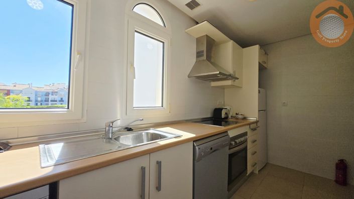 Image No.9-2 Bed Apartment for sale