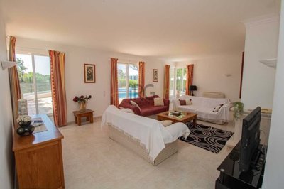 2092-349949-7cad0fe82e642c54e3fe1d772f22d68ea