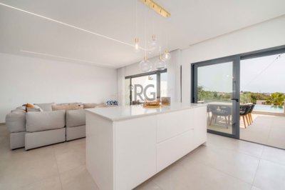 2092-358660-7cad0fe82e642c54e3fe1d772f22d68ea