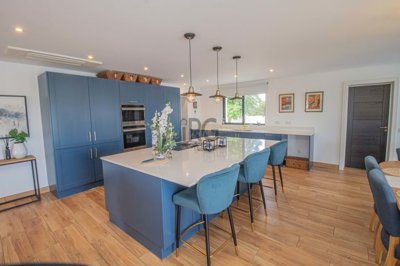 2092-358898-7cad0fe82e642c54e3fe1d772f22d68ea