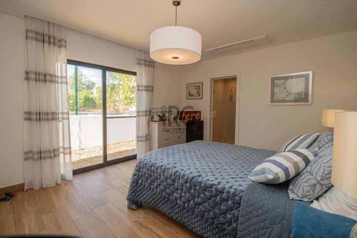 Image No.30-4 Bed Villa for sale