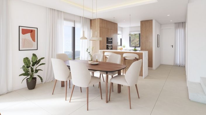 Image No.4-4 Bed Townhouse for sale