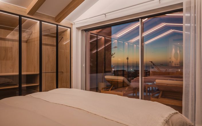 Image No.18-4 Bed Penthouse for sale