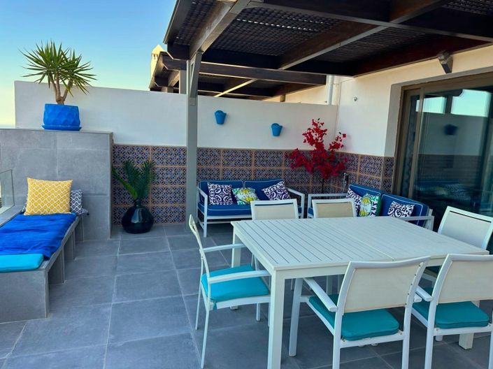 Image No.9-2 Bed Property for sale