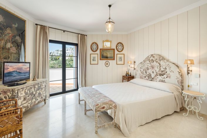 Image No.5-4 Bed Villa for sale