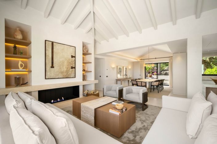 Image No.2-4 Bed Villa for sale