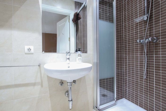 Image No.18-3 Bed Apartment for sale