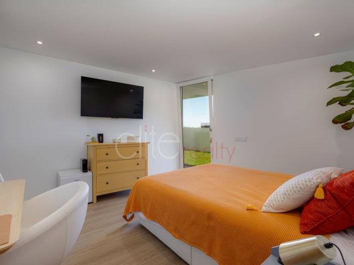 Image No.20-Maison de 4 chambres à vendre à Lagos