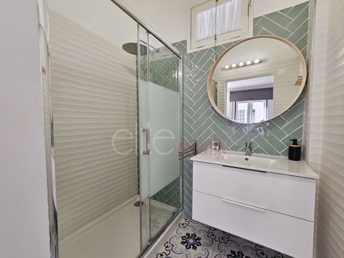 Image No.8-Maison de 1 chambre à vendre à Lagos