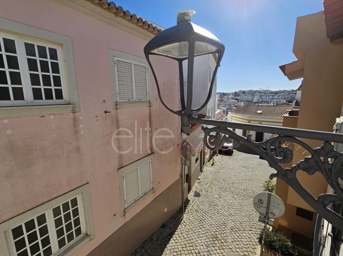 Image No.9-Maison de 1 chambre à vendre à Lagos