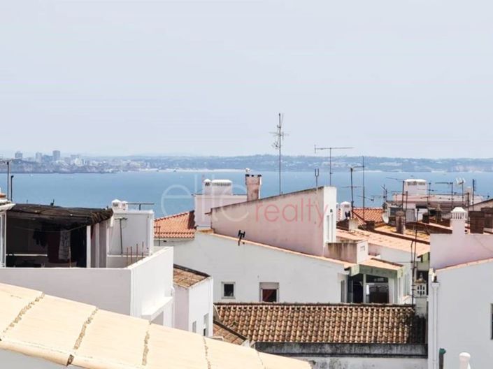 Image No.3-Maison de 7 chambres à vendre à Lagos