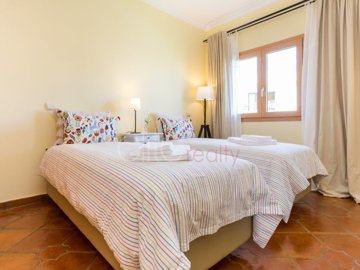 id3ac95f01-0000-0500-0000-0000104b71a5