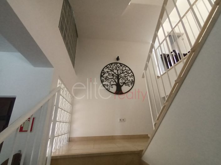 Image No.7-3 Bed House for sale