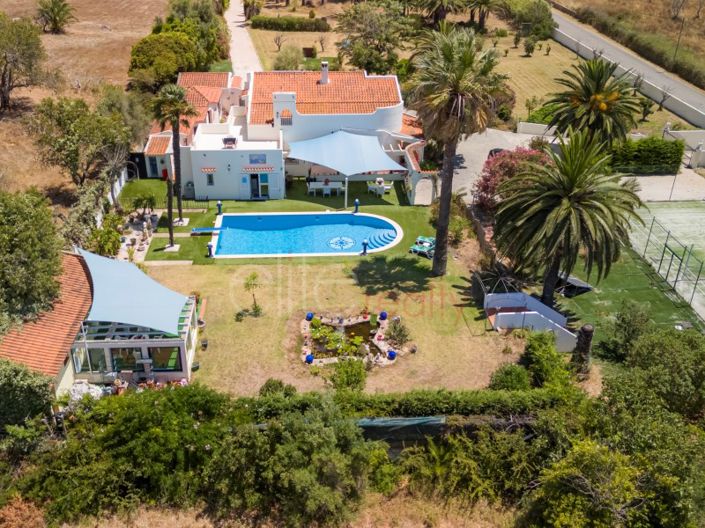 Image No.2-5 Bed House for sale